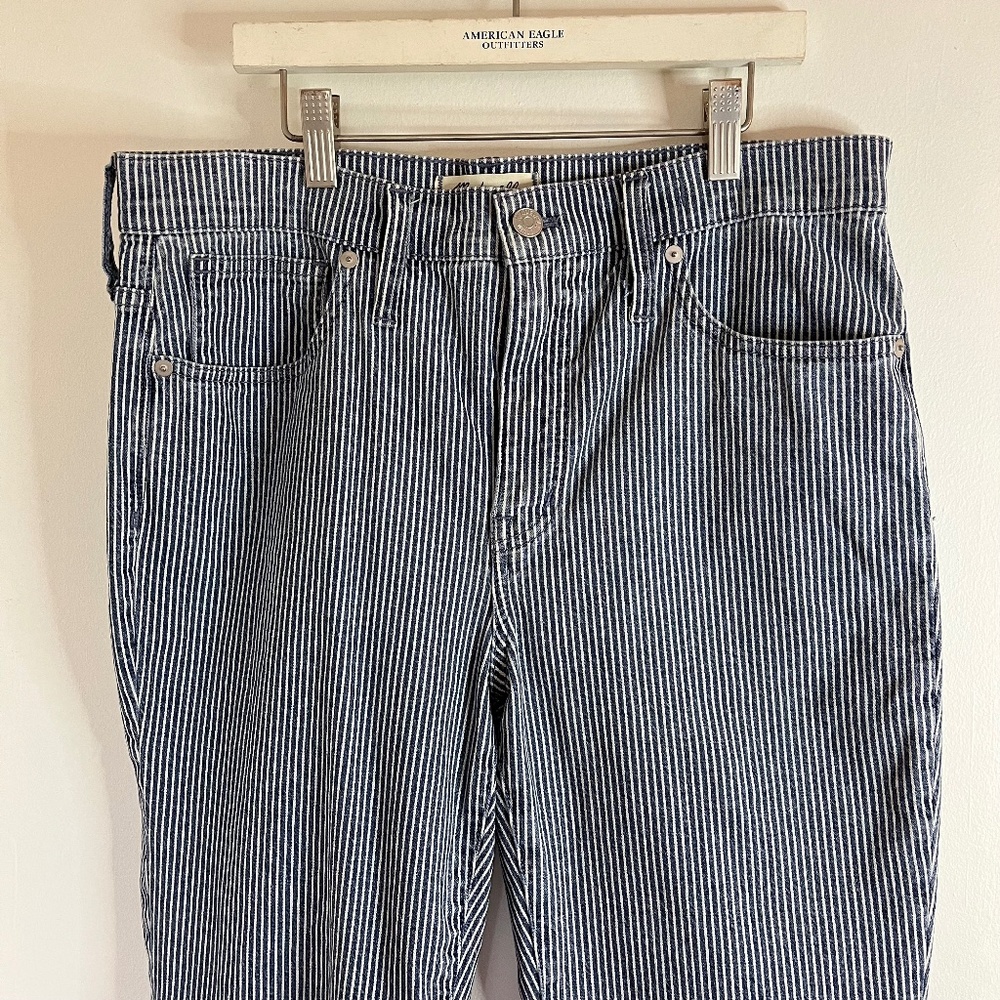 9" Mid-Rise Skinny Jeans in Piper Stripe | Size 30 - Picture 7 of 12
